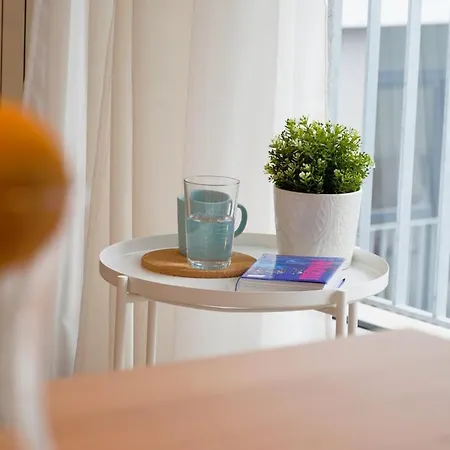 Scandinavian Airy In Business Area & Airport Апартаменти