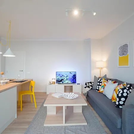 Apartment Scandinavian Airy In Business Area & Airport *