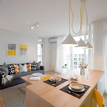 Scandinavian Airy In Business Area & Airport Apartment Sofia